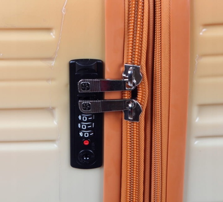 f2627d6a40d7993bd51c3c9e20818383