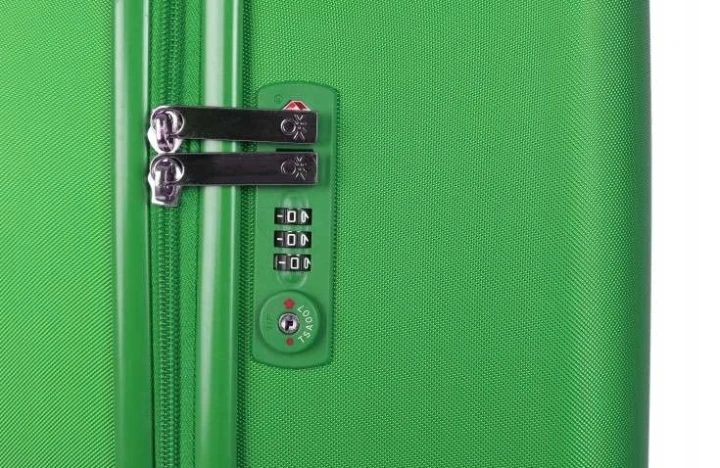 Walizka Benetton zielona duża – zamek szyfrowy TSA